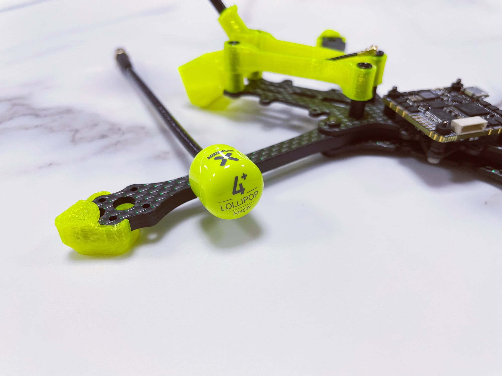 هوائي Foxeer Lollipop 4 Plus 4 - مراجعة Drone Antenna وسعره